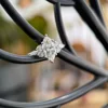 Anillo de oro macizo de 14k con diamante de laboratorio