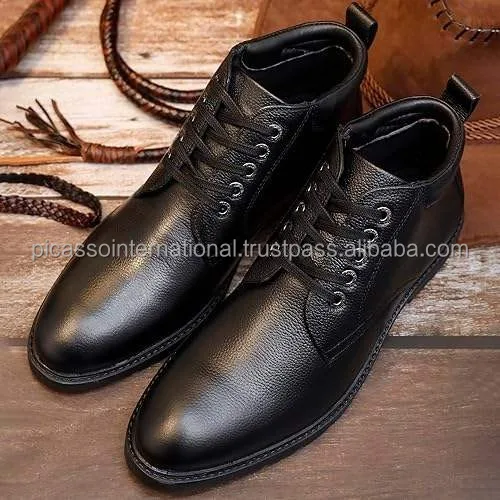 Eye Catching Design Customized Logo Top Quality Men's Genuine Leather Shoes Casual Wear Boots at Competitive Market Price