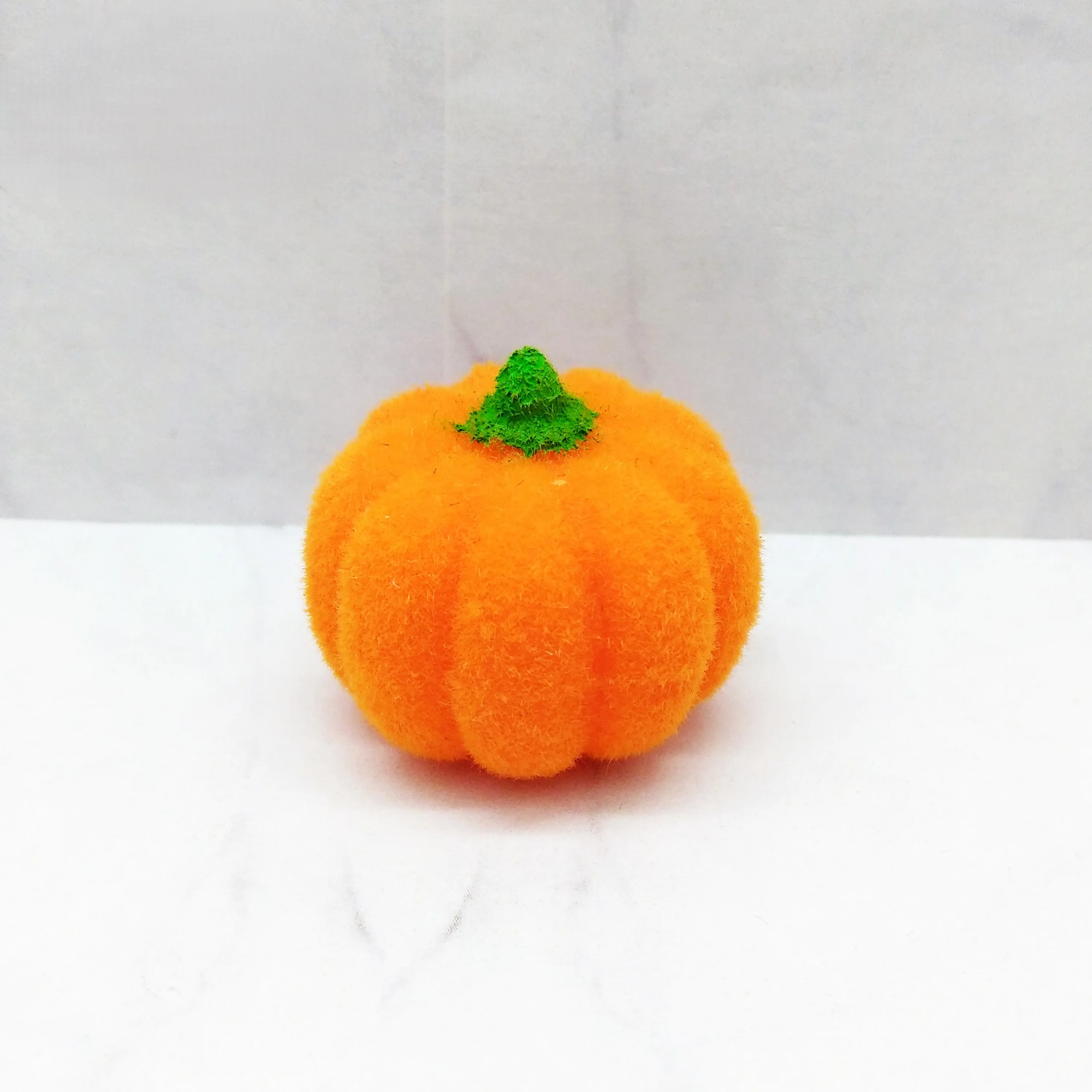 Miniature Flocking Pumpkin 1\