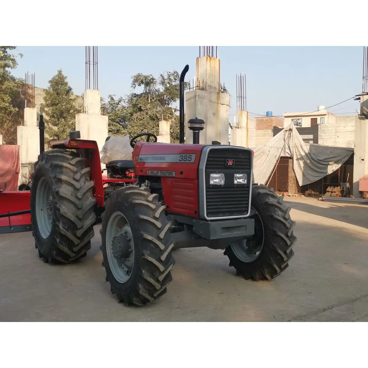 High Performance Massey Ferguson tractor MF 385 4WD 85 HP with Front Weights and Drawbar for African Terrain