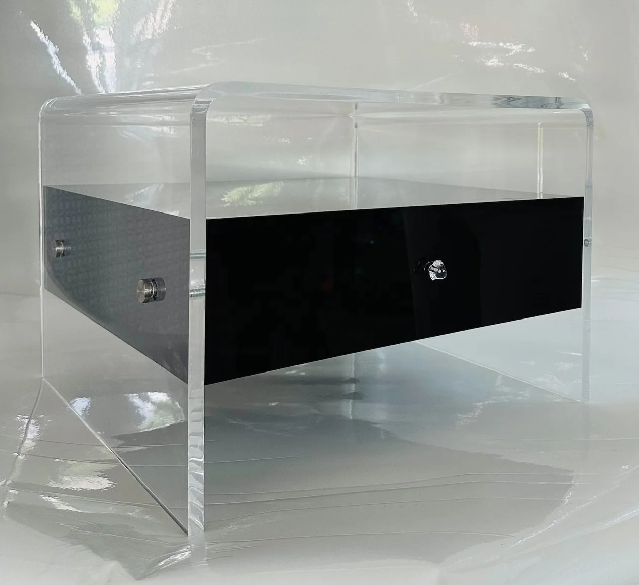 Wholesale High Quality Acrylic Display Shelf Special Acrylic Shelf From