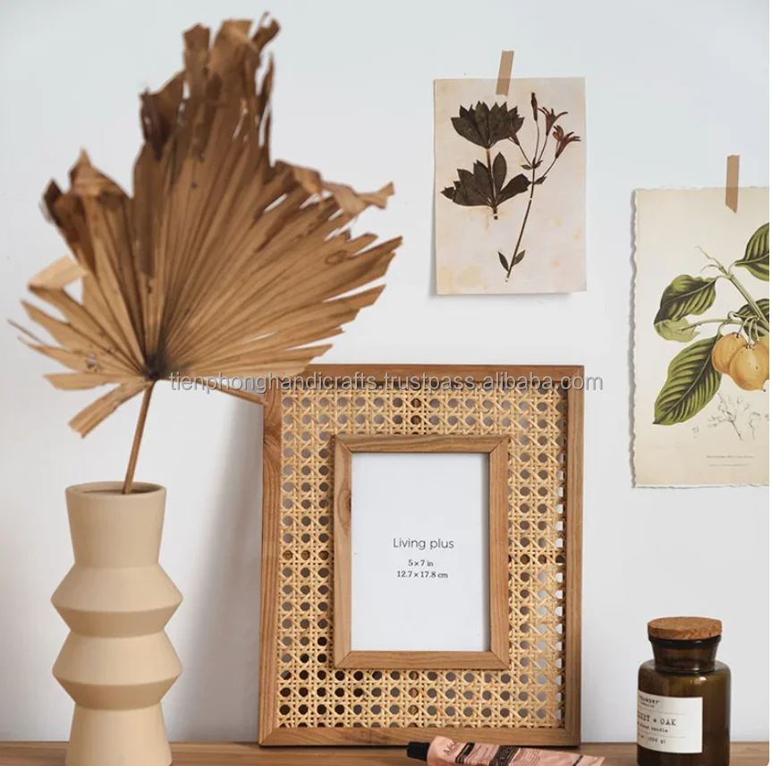 Natrual Rattan Frame 5X7