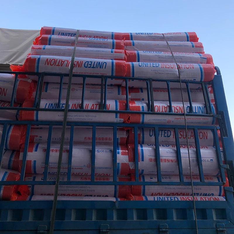 UET Different Size Glass Wool Insulation Construction Material and Fire Proof Glass Rolls or Blanket with R13 R19 R21 R30