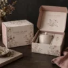 crema de tiza y rosa empolvado