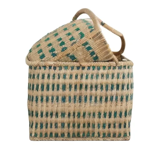 High Quality Wicker Baby Basket with a Natural Rattan and Seagrass Cradle Baby Shower Gift Wholesale Antique Round Fruit Basket