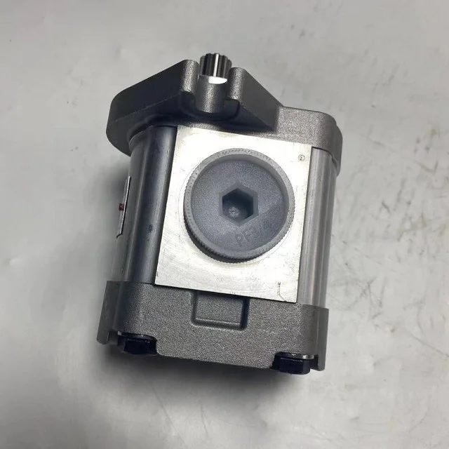 Mechanical Engine Parts Hydraulic Gear Pump 9218005 4181700 for EX200-1 ZAX330 Pilot Pump Fast Deliver Time