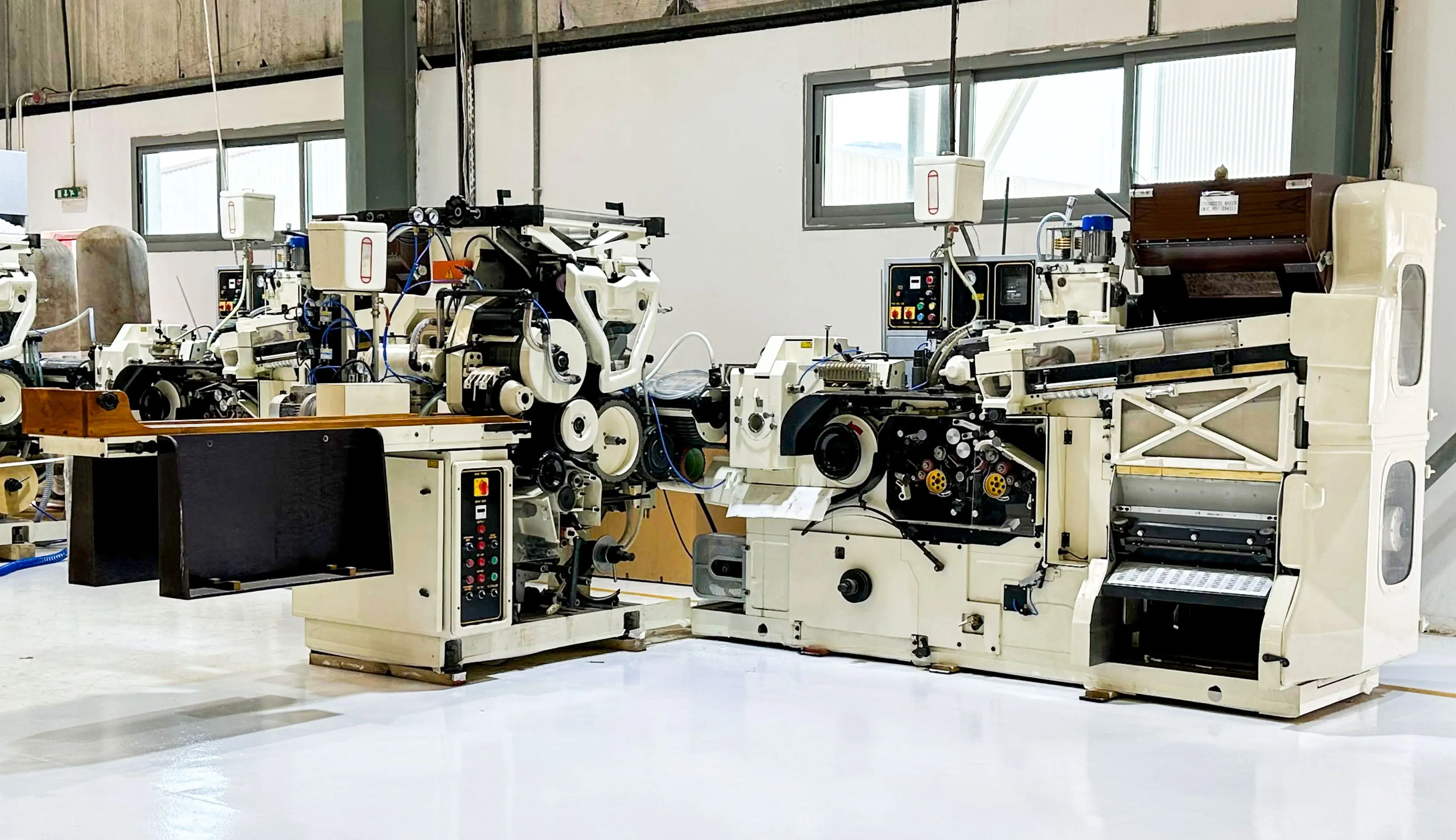 Electric Automatic Tobacco Cigarette Making Machine for Manufacturing Plant  - Enhance Production Efficiency and Quality
