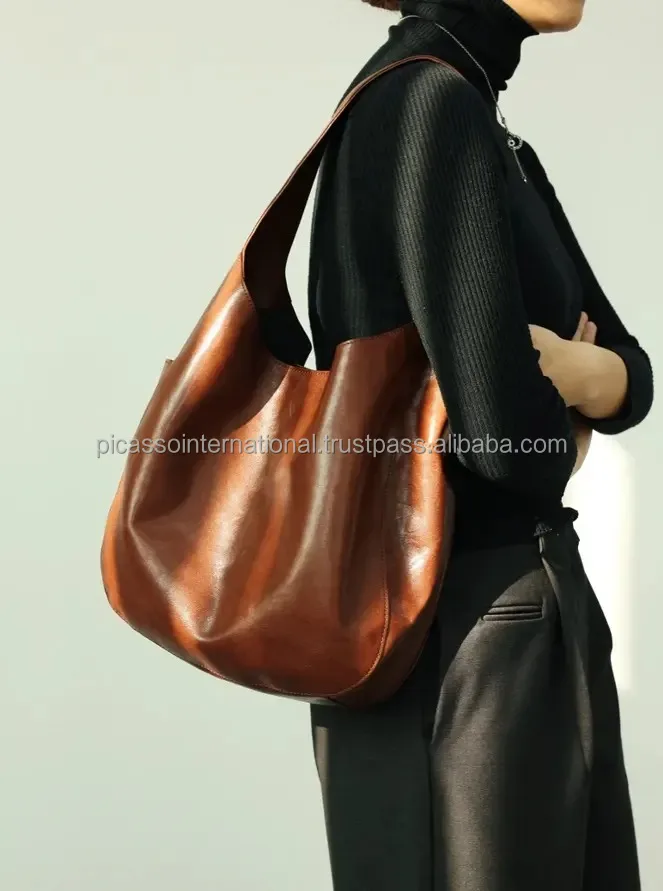 Button Closure Cotton Lining Anniversary Gift Cowhide Leather Tote Handbag Fashion Shoulder Bag for Women's Daily Use