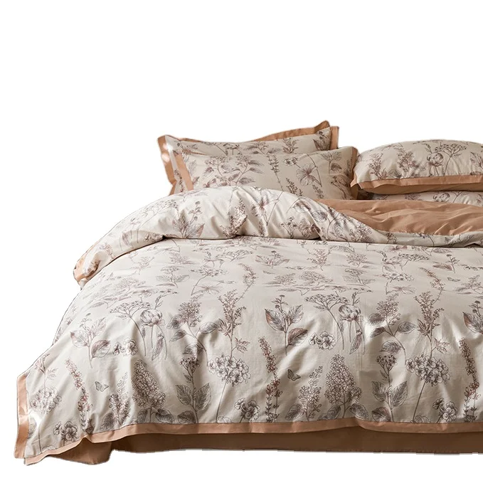 Комплект постельного белья из полиэстера и простыни