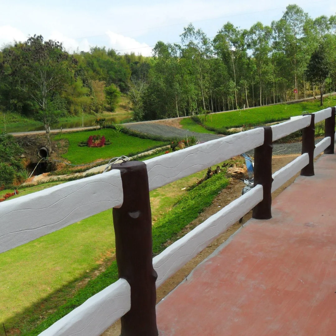 Удивительные туристические службы Таиланда рядом с популярным национальным парком в провинции Кхао