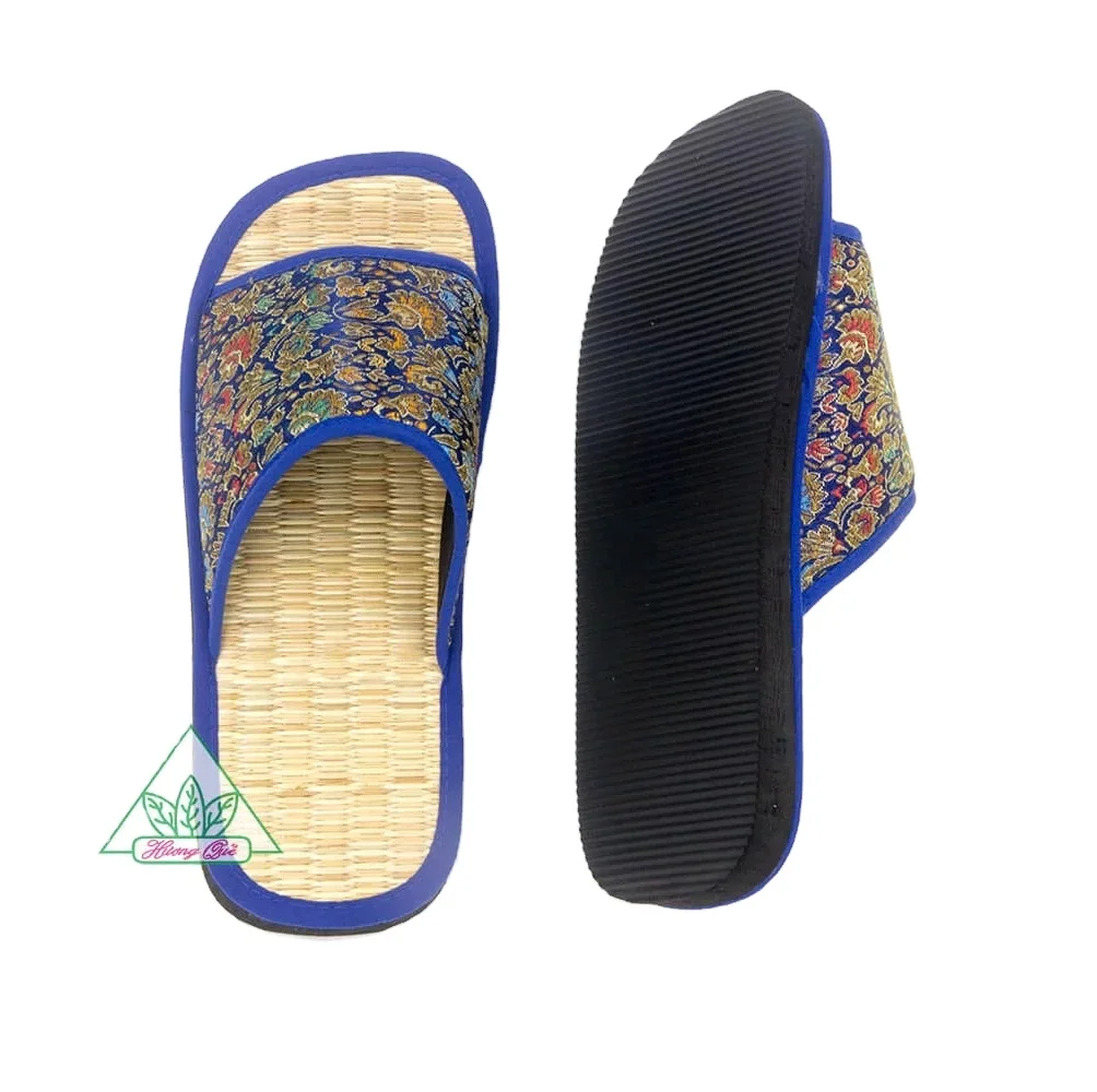 Лучшее качество одноразовые нескользкие шлепанцы легкие дышащие резиновые Индивидуальные дизайнерские зимние уличные