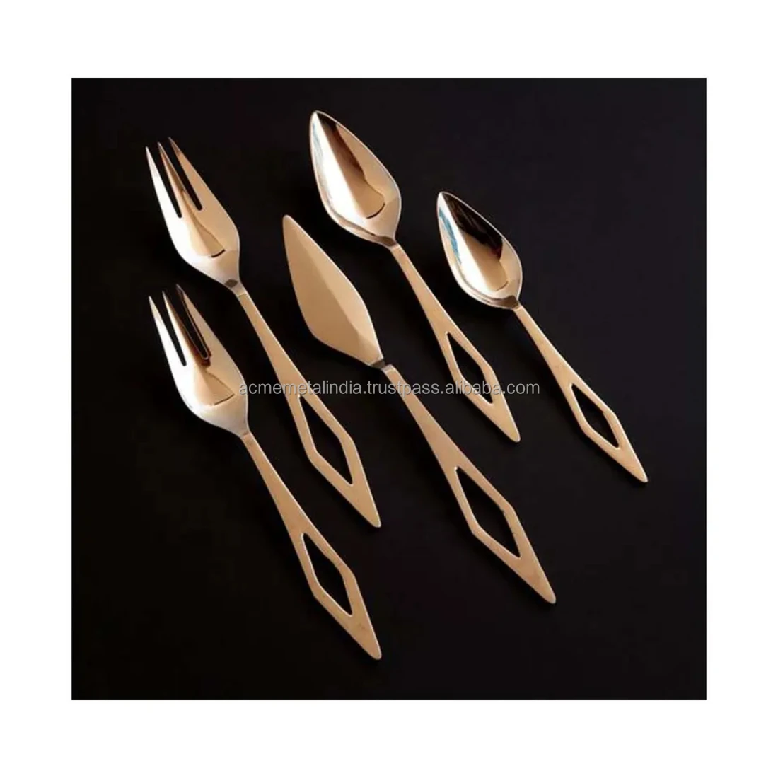 Tableware Western Golden Cutlery Set 4 Pcs Set Flatware Silverware Fork