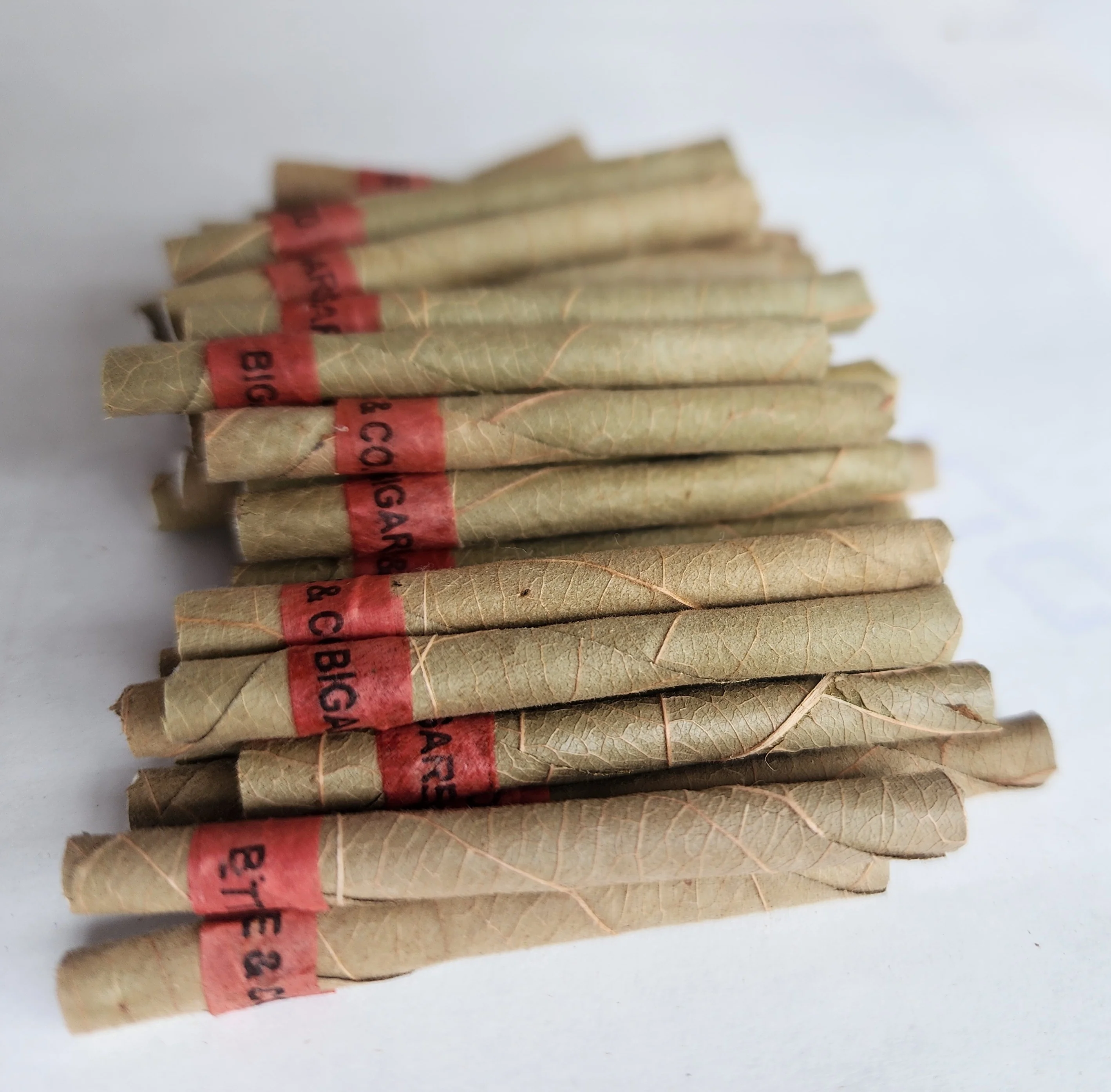 keep tobacco fresh How to Keep Tobacco Moist in a Pouch: 7 Steps (with Pictures)