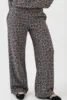 Leopardo de grafito