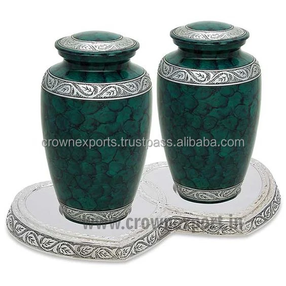 CE-URN-0335.jpg