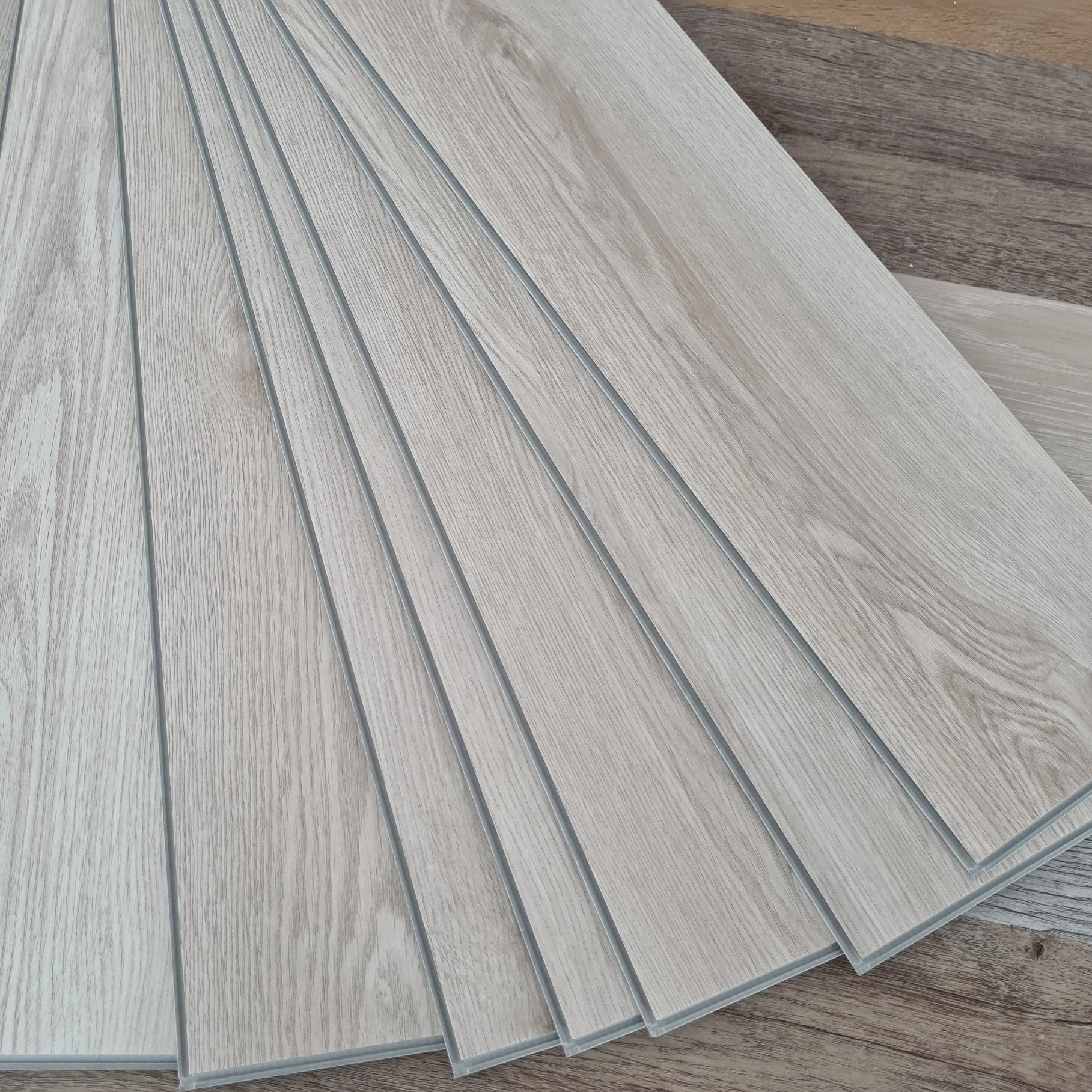 Wood Grain Unilock Design Advanced Vinyl Rigid Core Spc Luxury Flooring Vinyl Plank for Bath Room