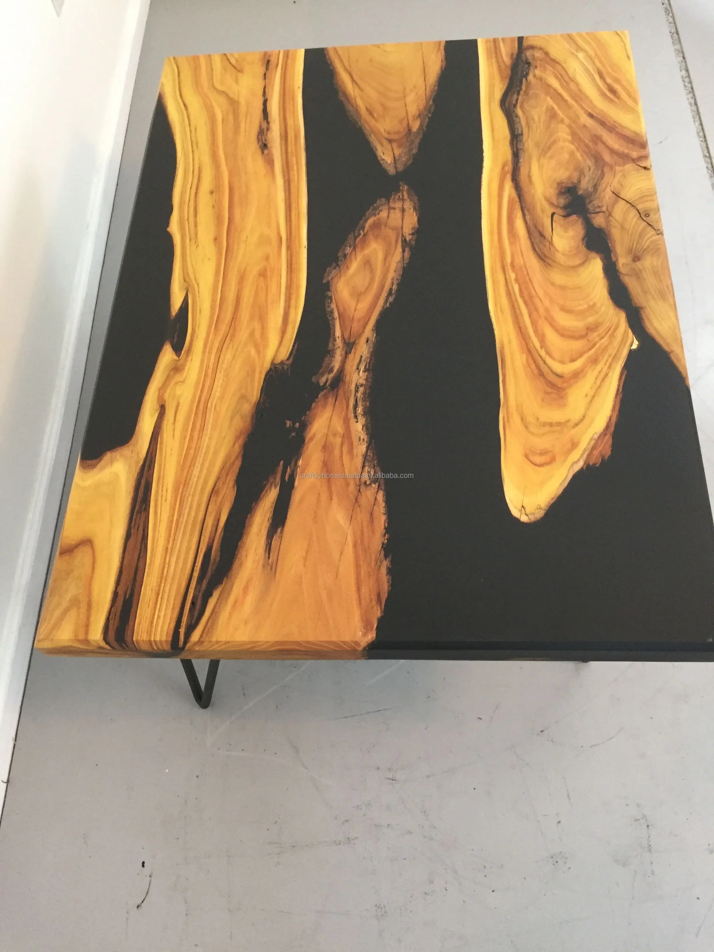 Luxury Wood Epoxy Resin Black Color Epoxy Resin Dining Table For