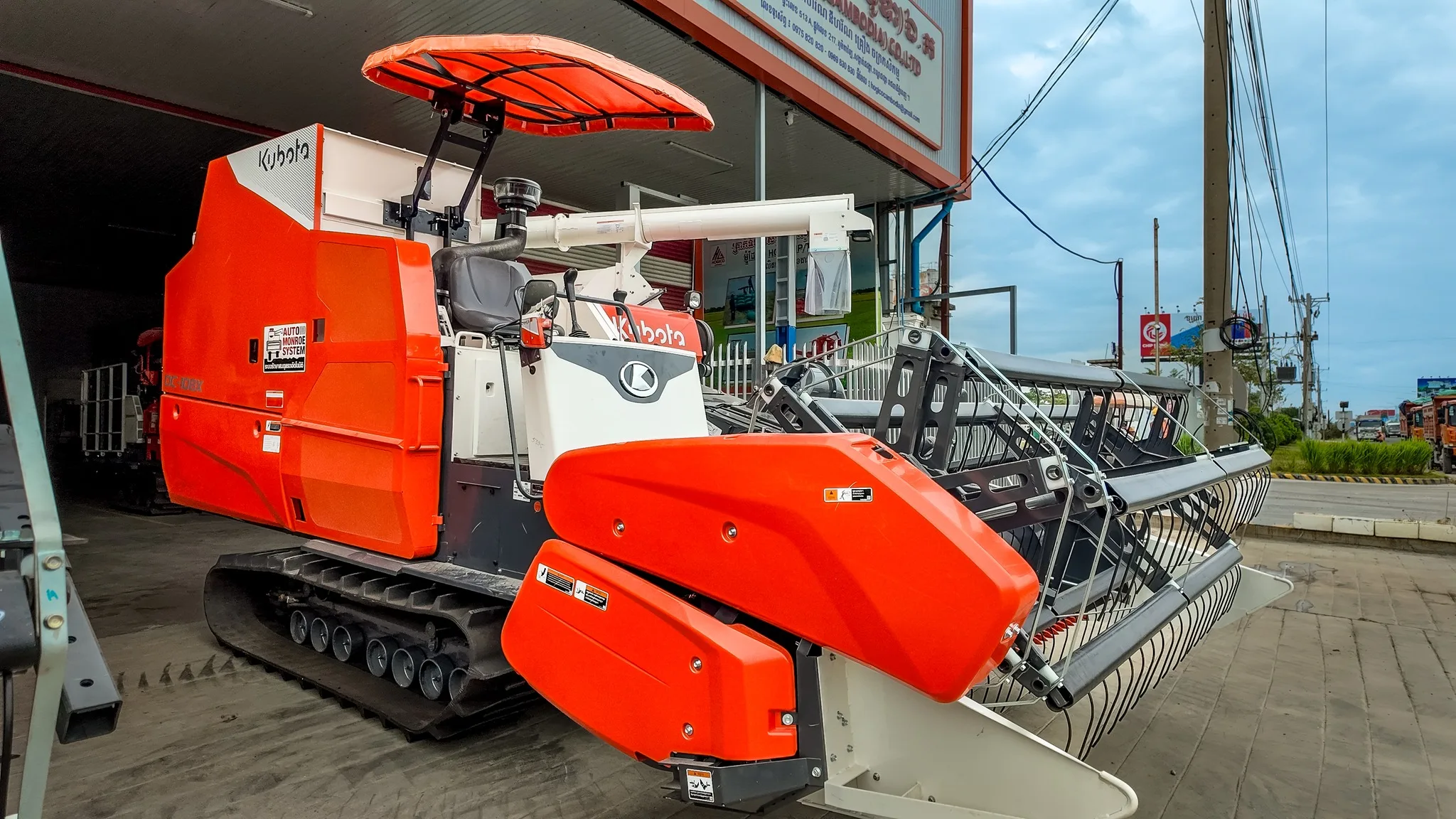 クボタ2025タイライハーベスターDC 108 Xベストセラー108HP高