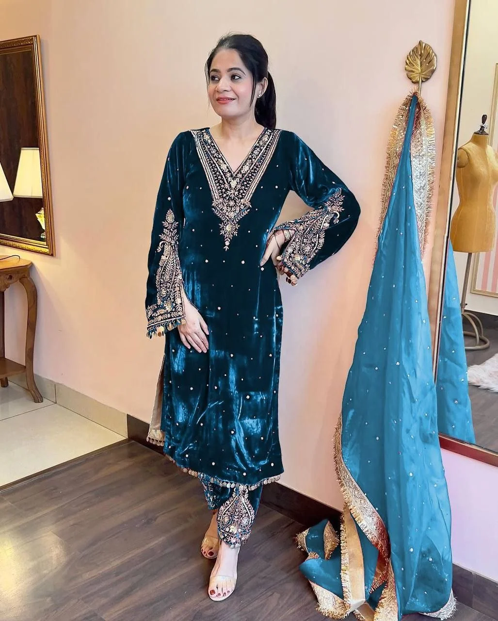 Pakistani Designer Velvet Suit Zari Embroidered Velvet Partywear Dress with Bell Sleeves Readymade 3 Piece Velvet Suit
