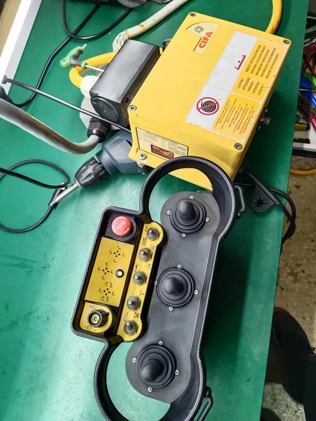CIFA Original Used Remote Control Transmitter+Receiver for 5 Section  Boom Pump Parts