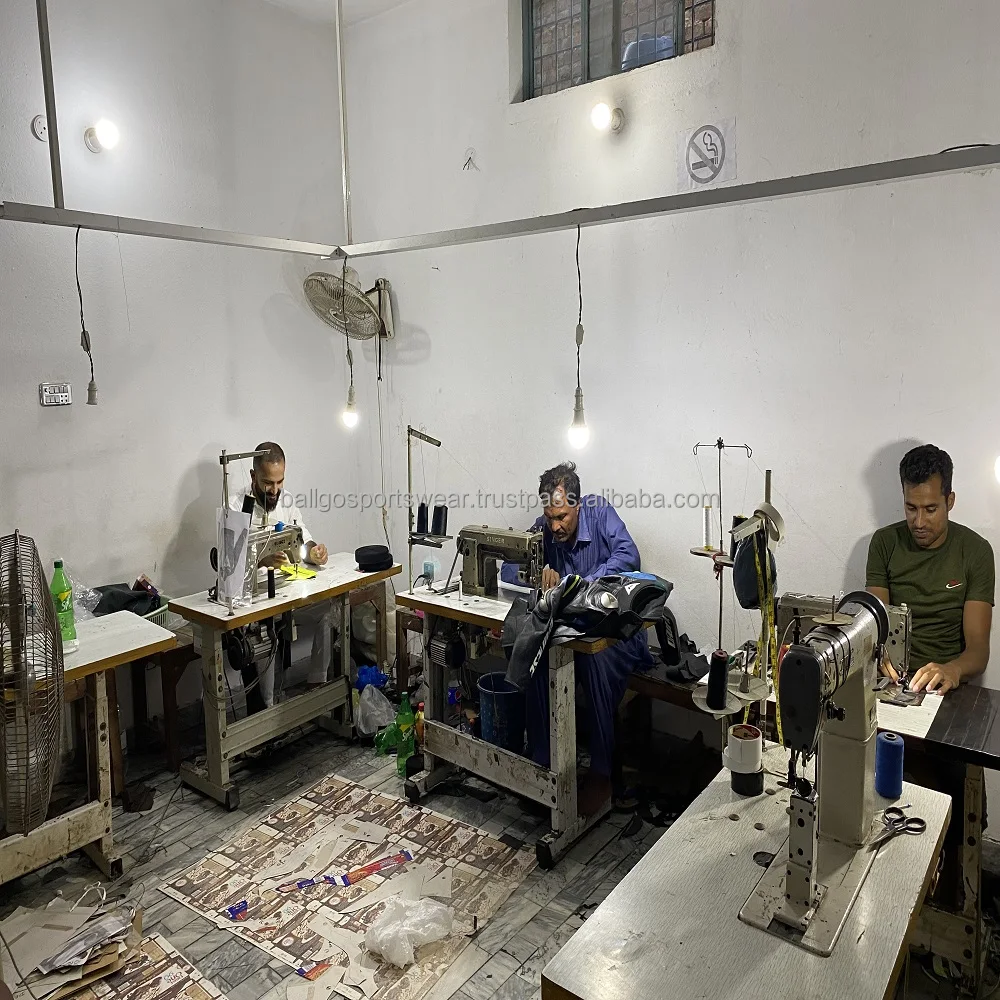 Men Beach Volleyball Uniforms With Personalized Jersey And Shorts Set