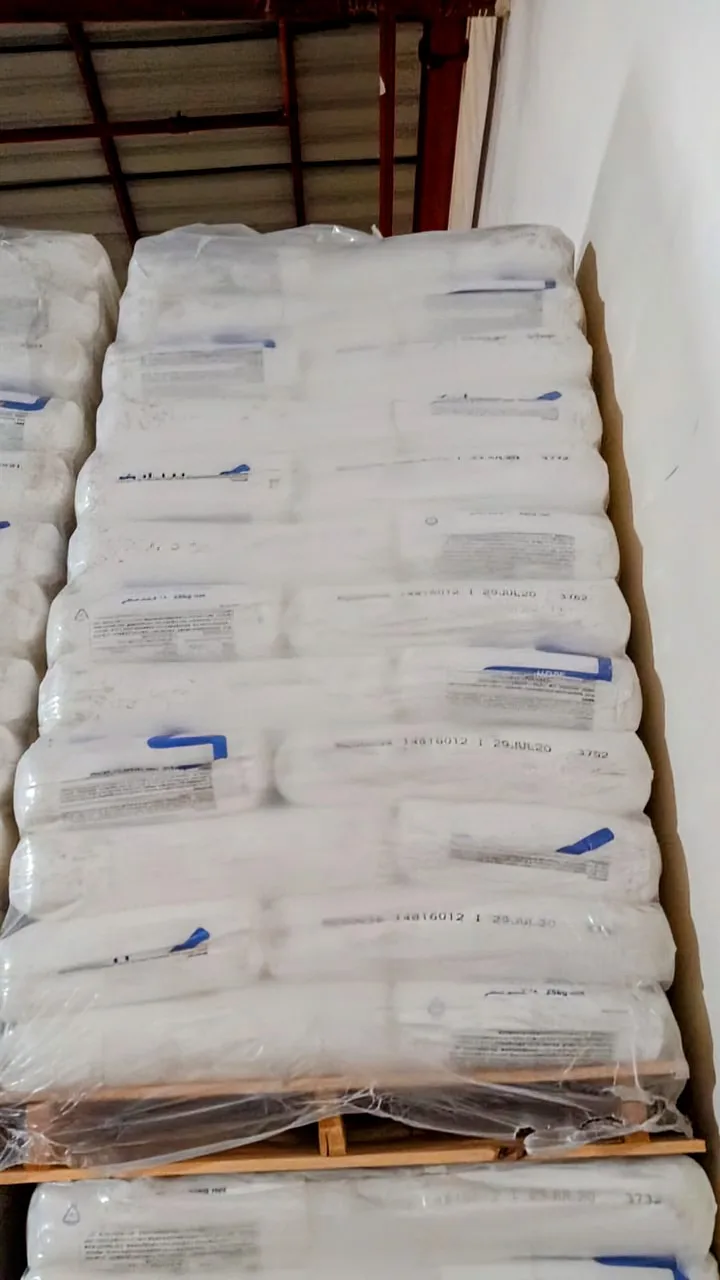 HDPE FJ00952 Raw Material High Quality Polyethylene Resin for Pipe Bottle and Cap Production