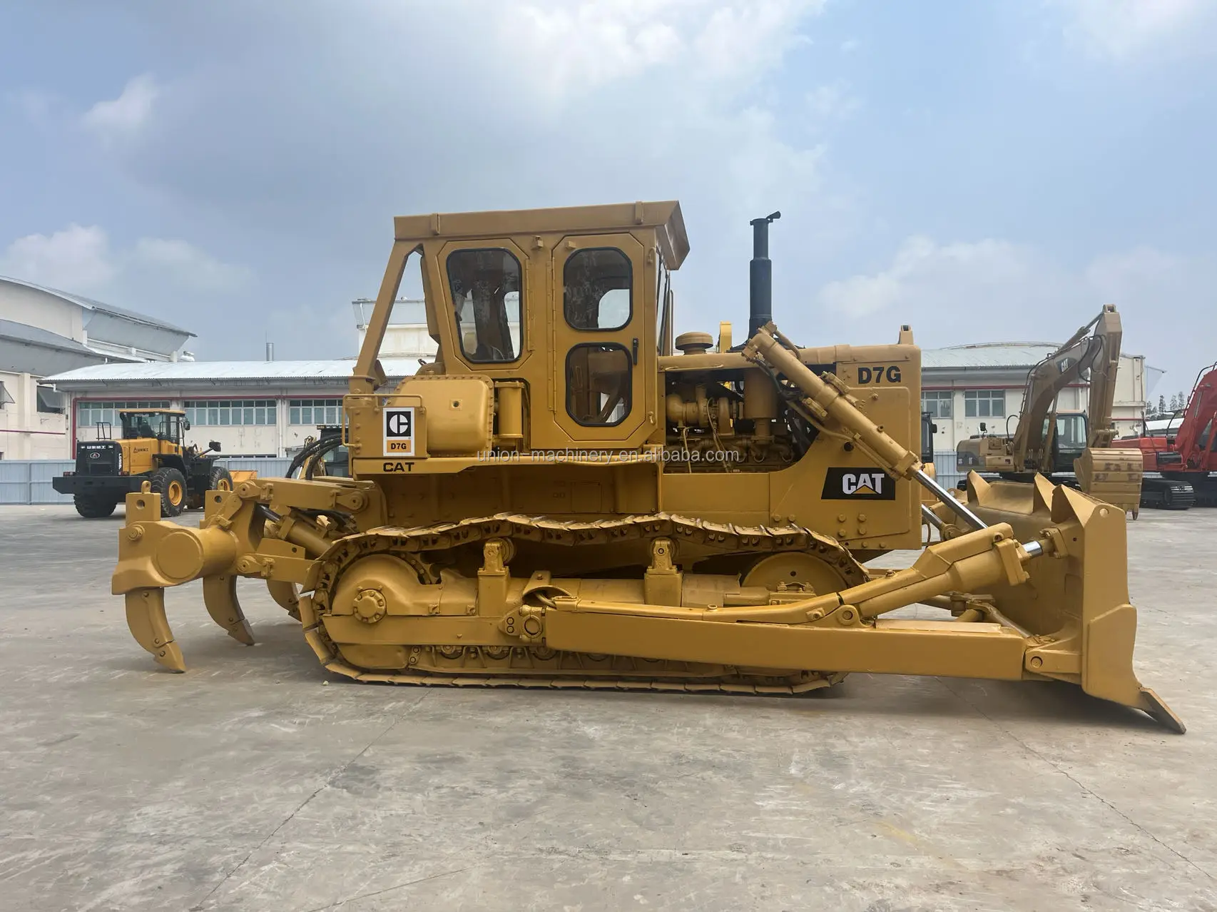 Second Hand Cat D6 Shantui Dozer Bulldozer Sd22 Sd32 Engine Nt855 D7 D4