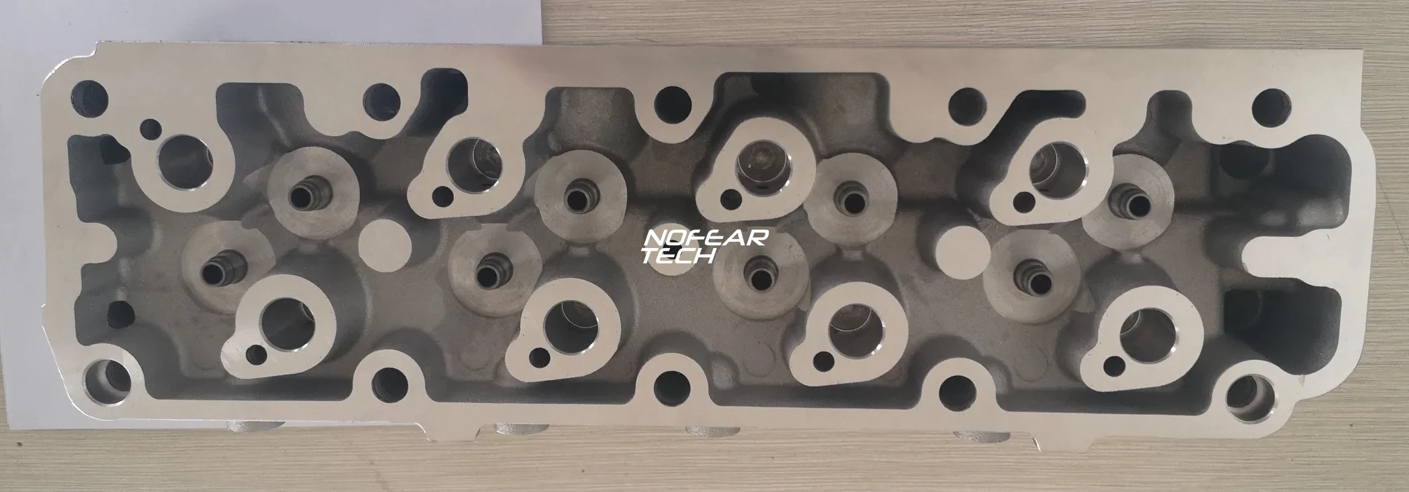 93349916 8 Valves 1.4L Petrol C14NZ Engine Cylinder Head for