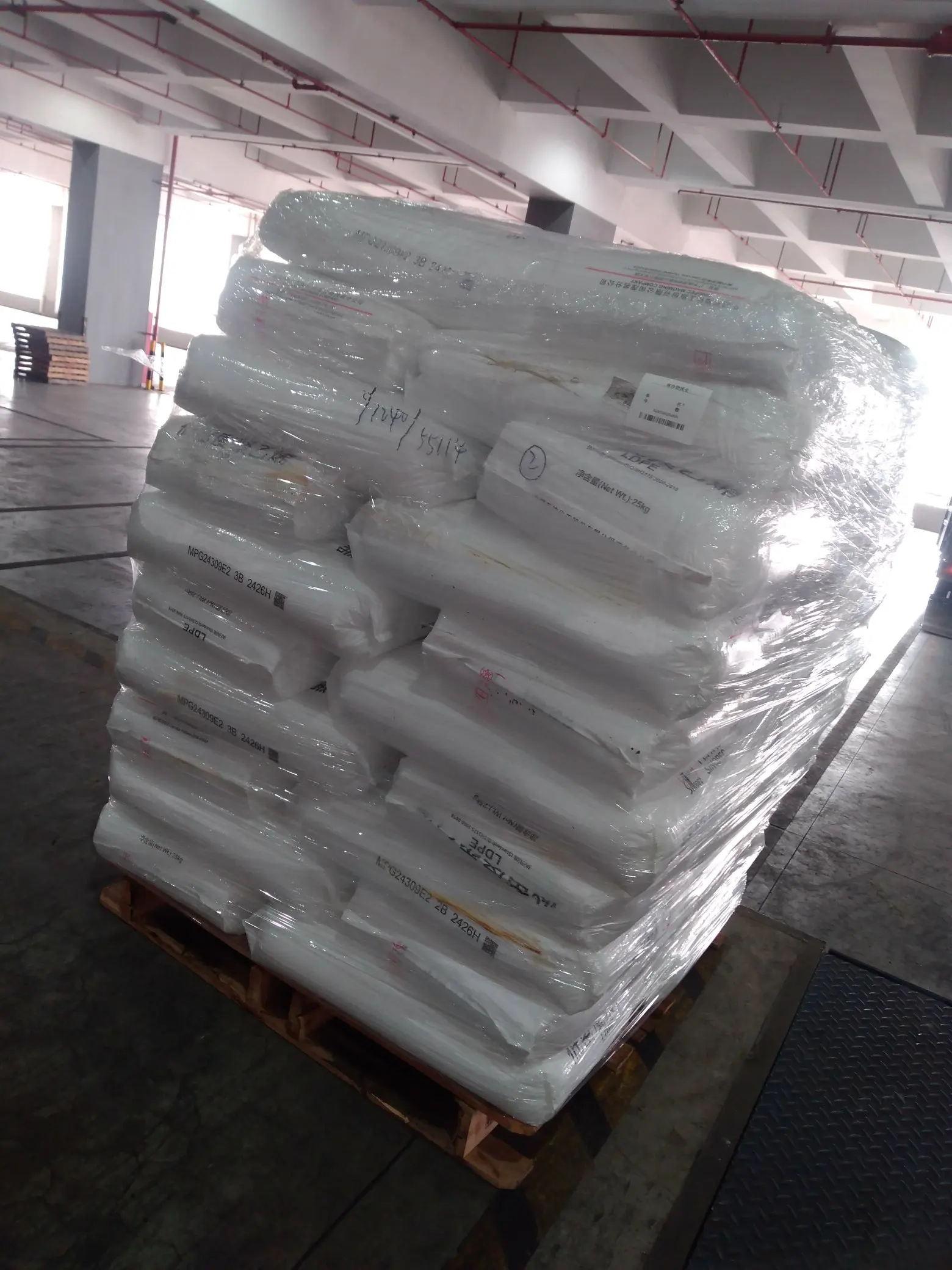 High Quality LDPE Virgin Granules Raw Material Pellet from a Trusted Plastic Manufacturer Film Grade