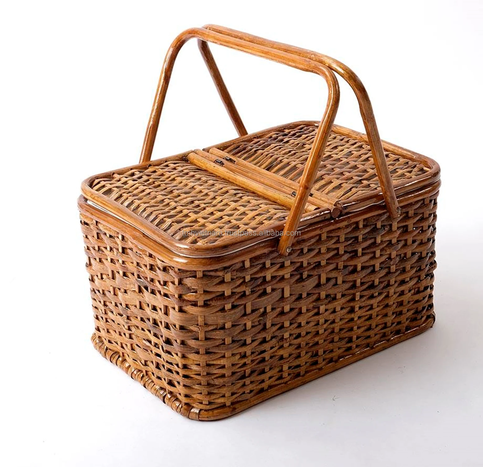 The Brown Rattan Picnic Basket For The Summer Season Natural Crafts Hot