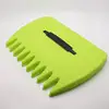 Rastrello per foglie verde chiaro