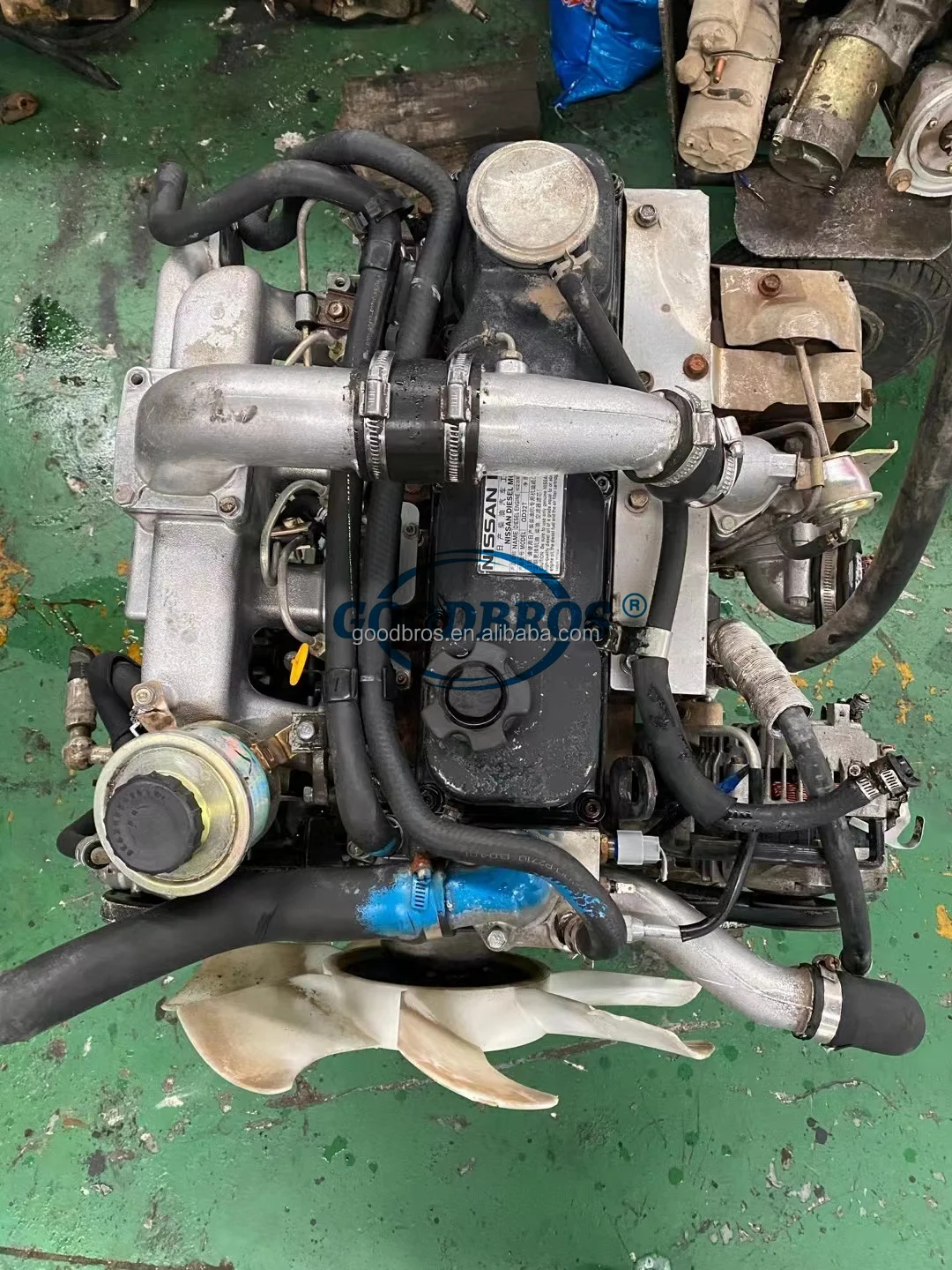 Used QD32 Engine QD32T Motor for Nissan Diesel Engine 3.2 L 3153 Cc