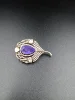 Blanco y morado