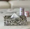 como se muestra
