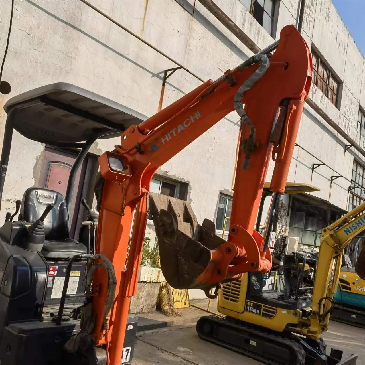 ジョニー 2026 Hitachi ZX17U-5N | Kitsap Tractor & Equipment