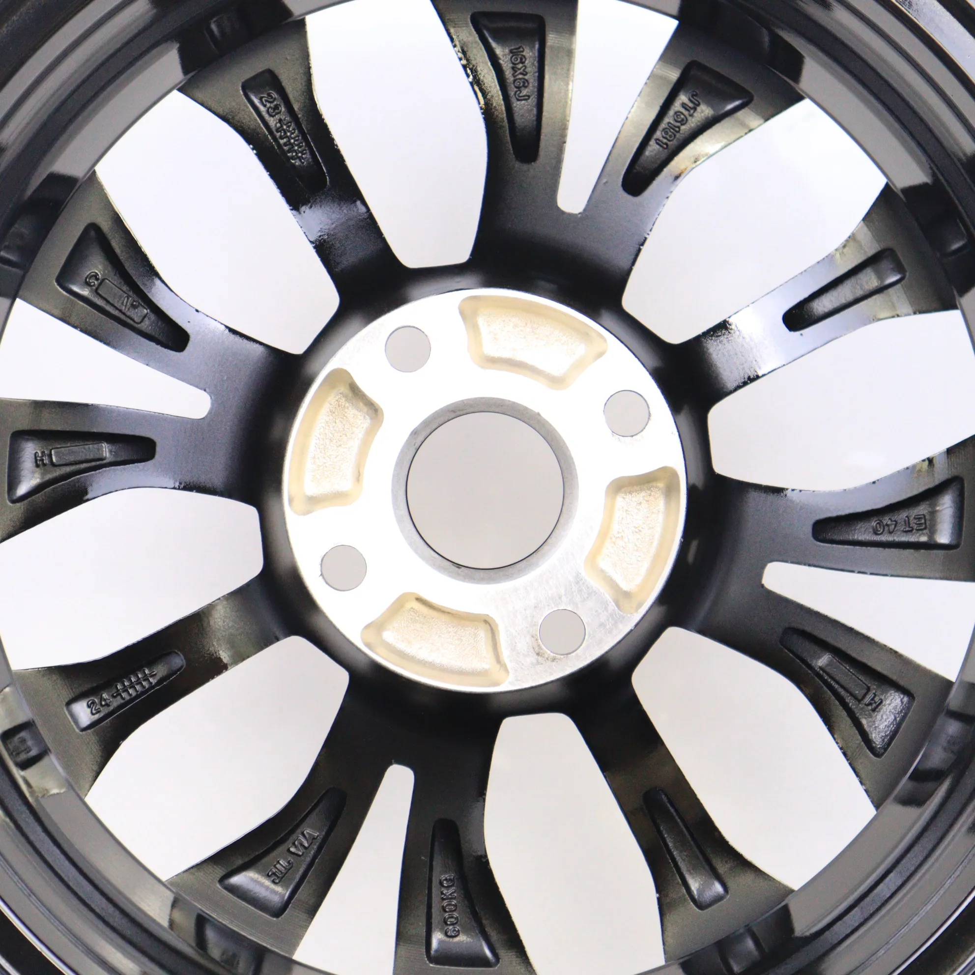 Forged Wheel Spinning Process Black Glossy 16x6J ET40 PCD4x114.3 CB56.6 4-hole Wheel for Toyota Land Cruiser