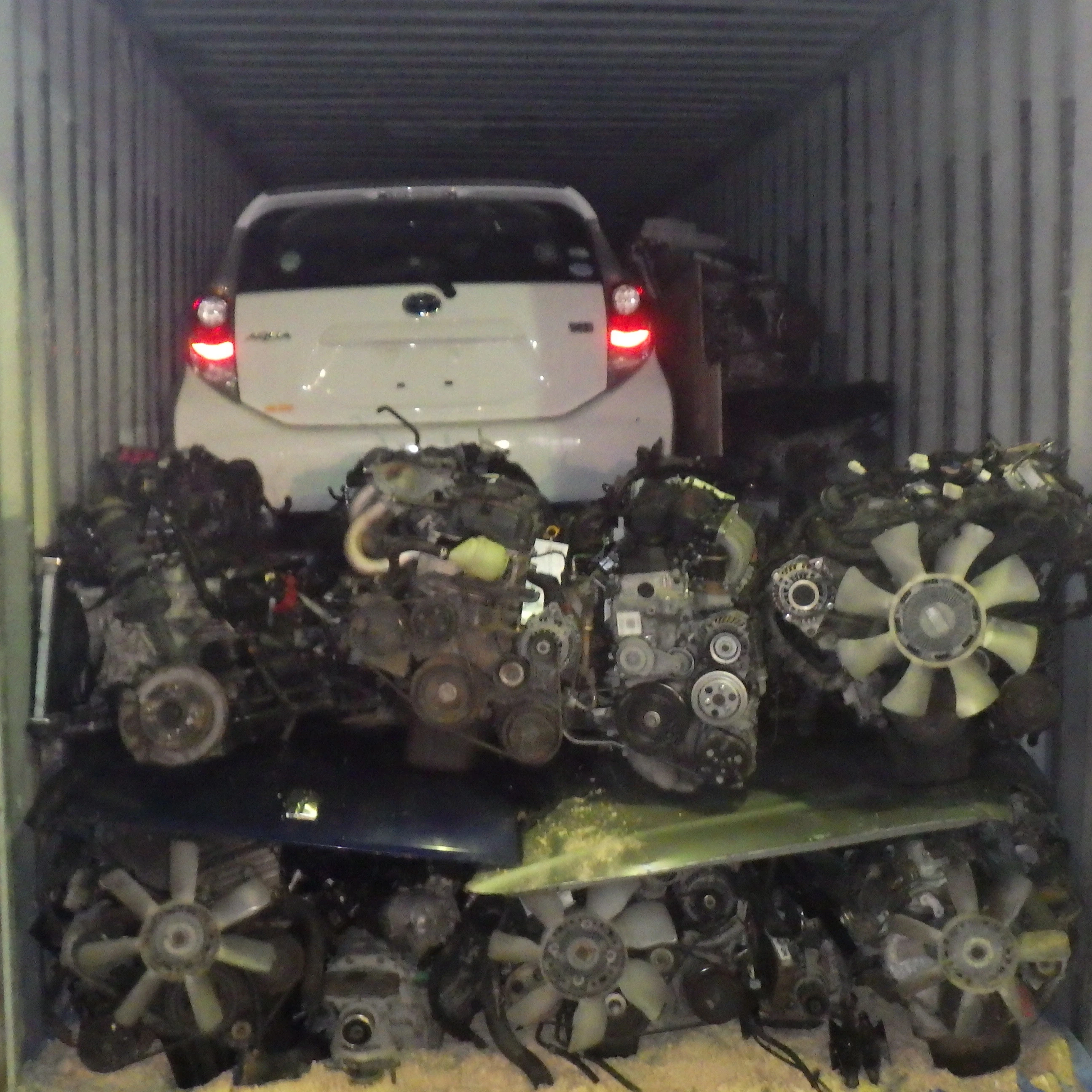 Container Load Used Engine Japan Used Car Parts