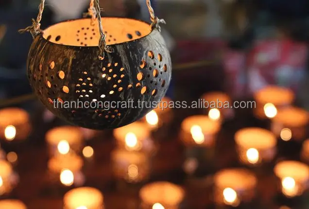 Специальный вьетнамский подсвечник из скорлупы кокоса