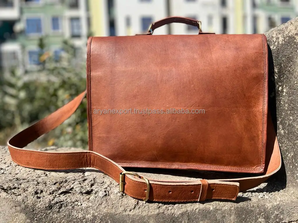 New Arrival Goat Leather Unisex Stylish Messenger Bags Office Use