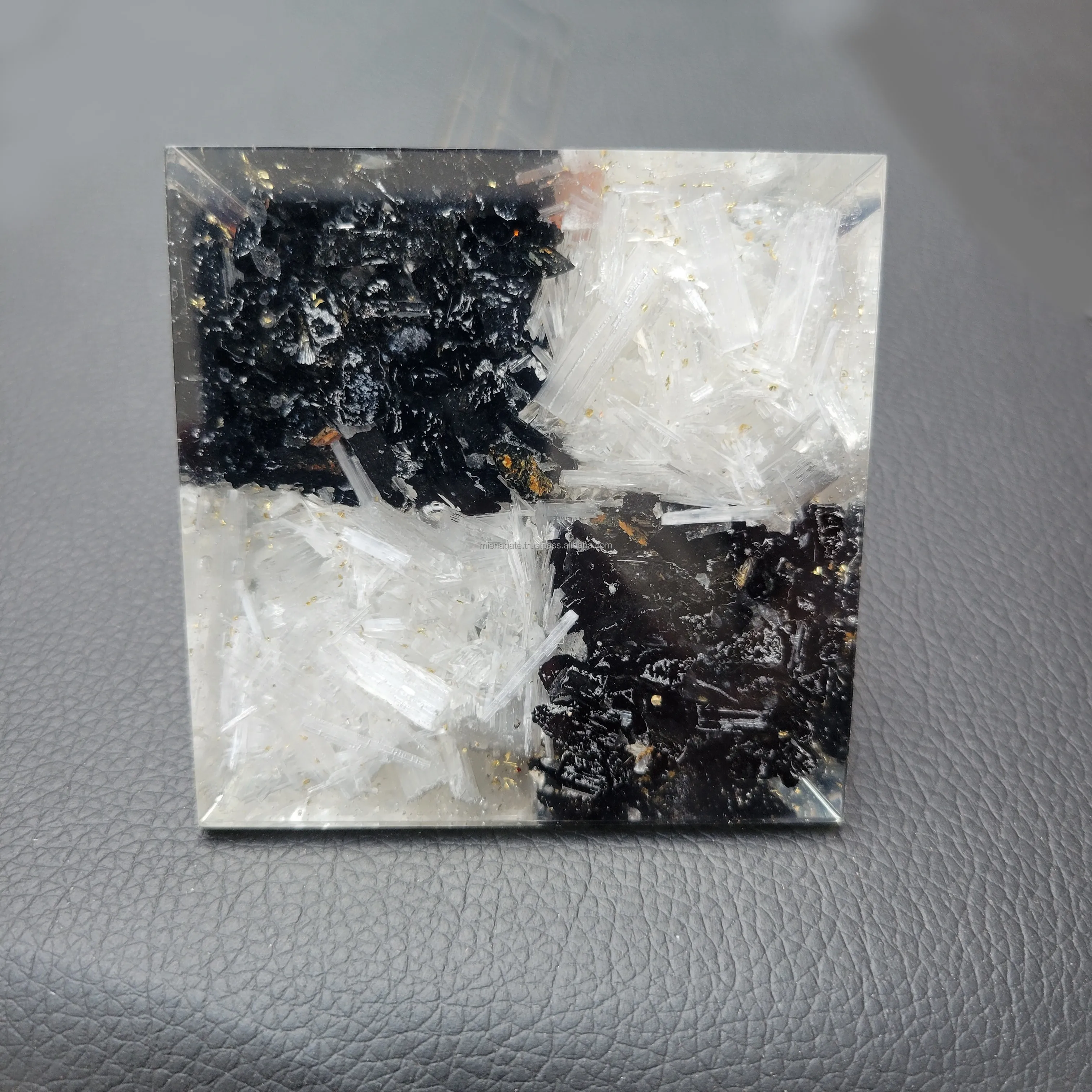 New Arrival Vertical Split Black Tourmaline Selenite Orgone Pyramid Crystal Healing Gemstones Wholesale Orgonite Reiki Pyramid