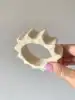 CONFORMÉMENT À L'IMAGE