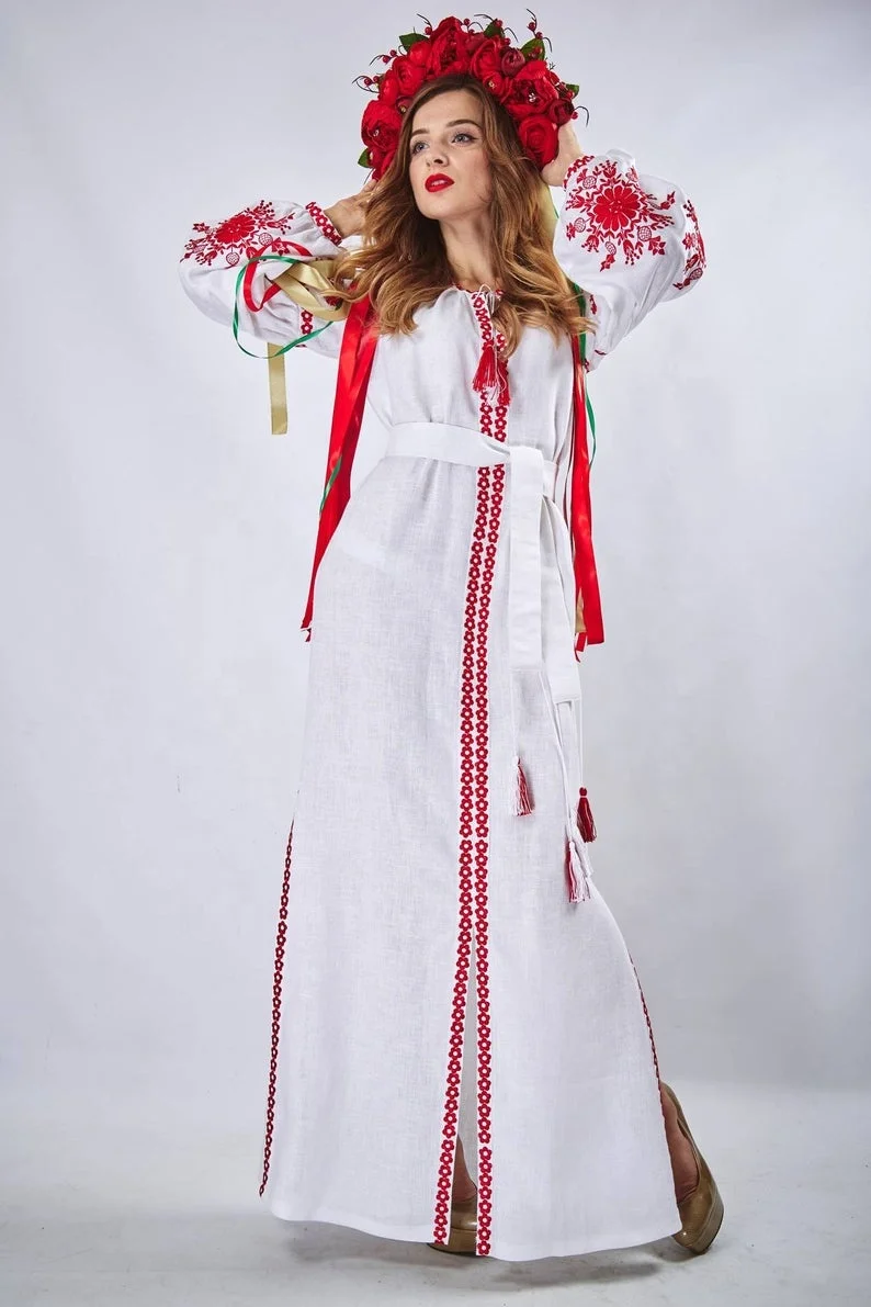 Factory Customization White Ukrainian Red Color Embroidered Dress Gypsy Traditional Long Dress