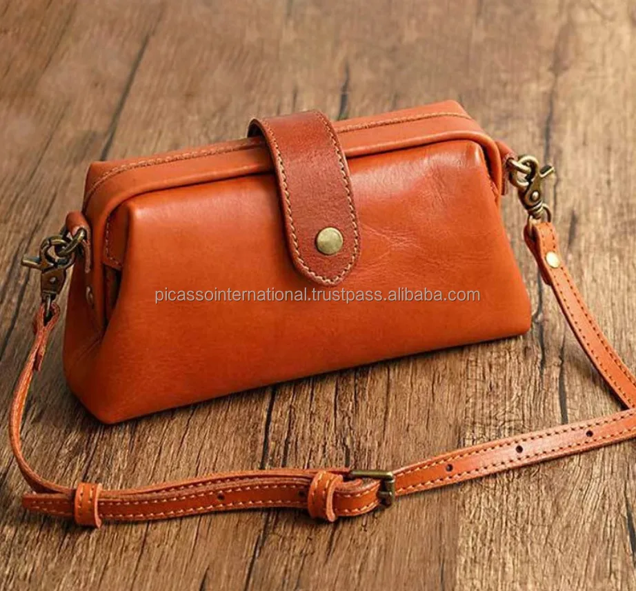 Bulk Quantity Exporter Selling Attractive Pattern Hook & Loop Closure Type Genuine Leather Tote Handbag / Shoulder Handbag