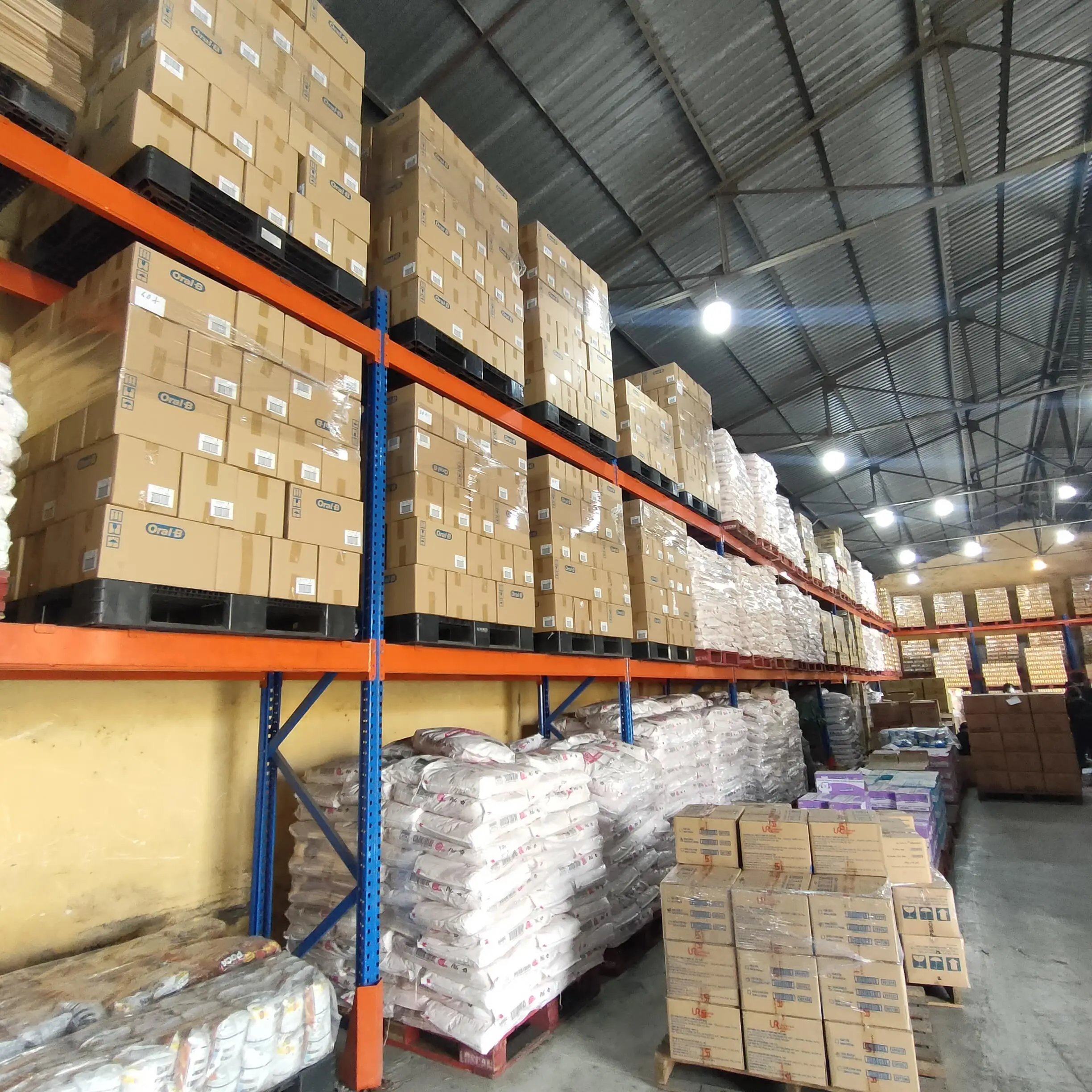 Factory wholesale pandan cream strawberry banana chocolate flavor Sweet layer cake