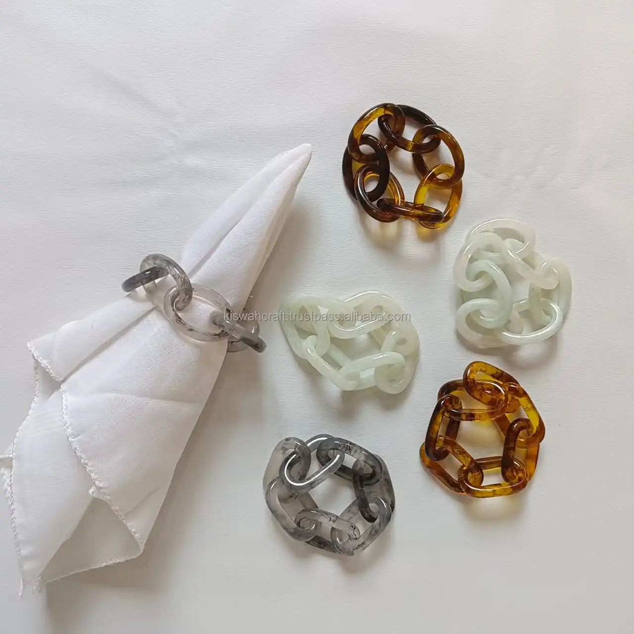 Acrylic Link Chain Napkin Ring Designer Custom Color Tissue Paper Holder Chain Rings for Party Table Decoration