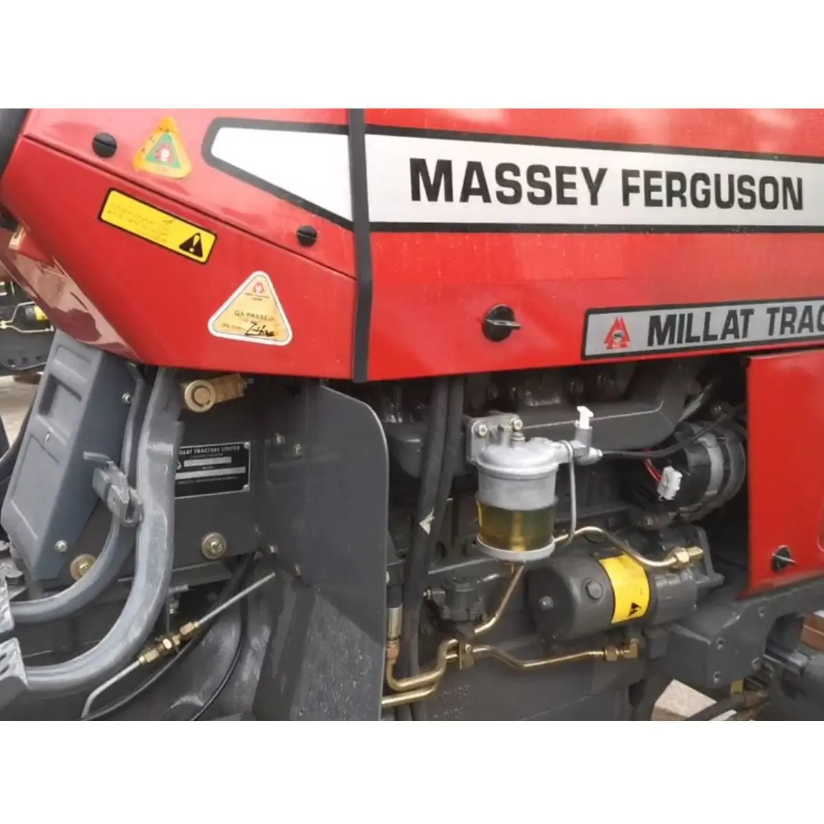 High Performance Massey Ferguson tractor MF 385 4WD 85 HP with Front Weights and Drawbar for African Terrain