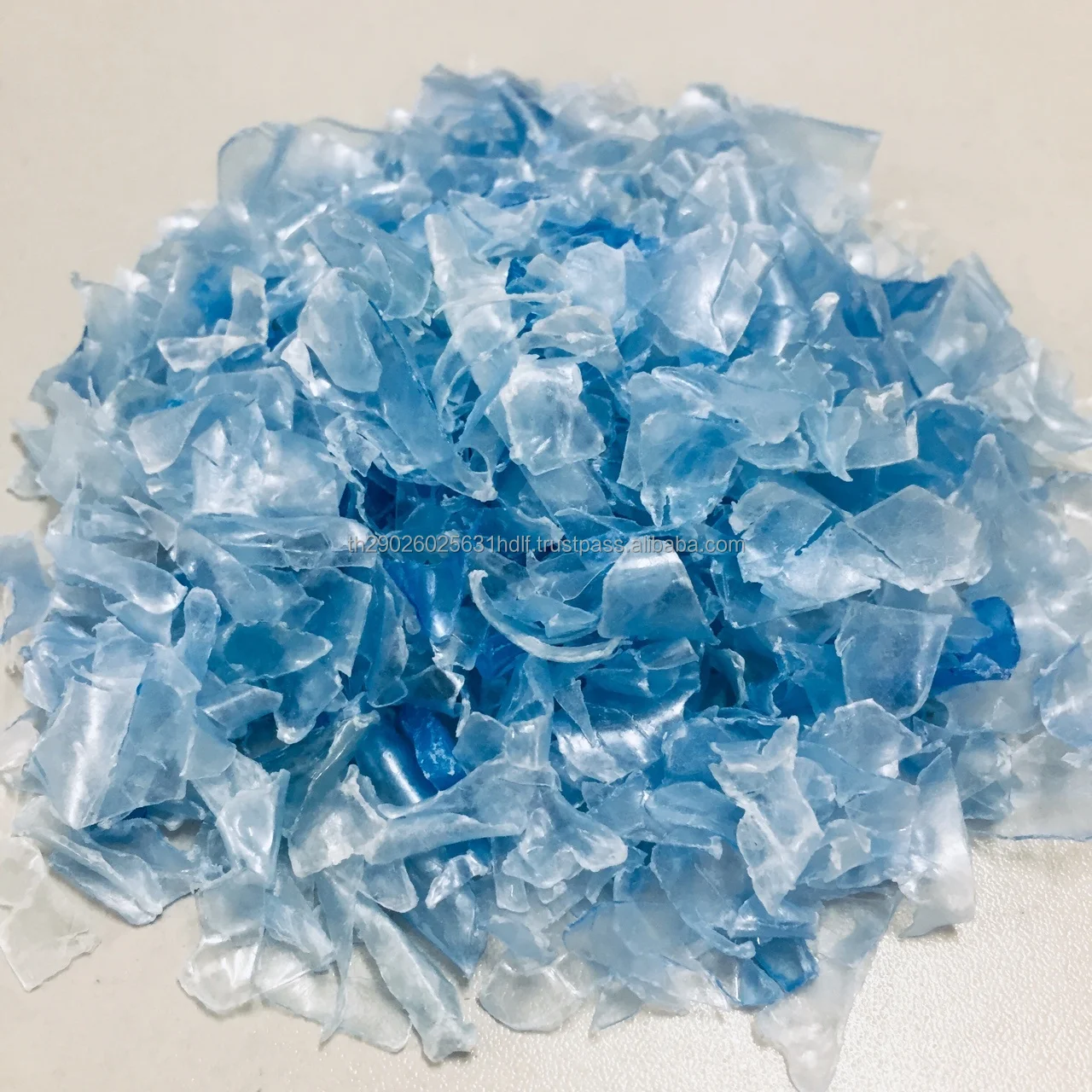 pet flakes  (2).jpg