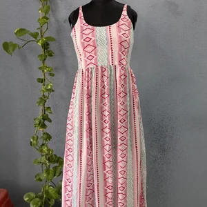 Handmade 100% Cotton Women Lightweight Block Print Round Neck Sleeveless Long Maxi Dress For Summer Season