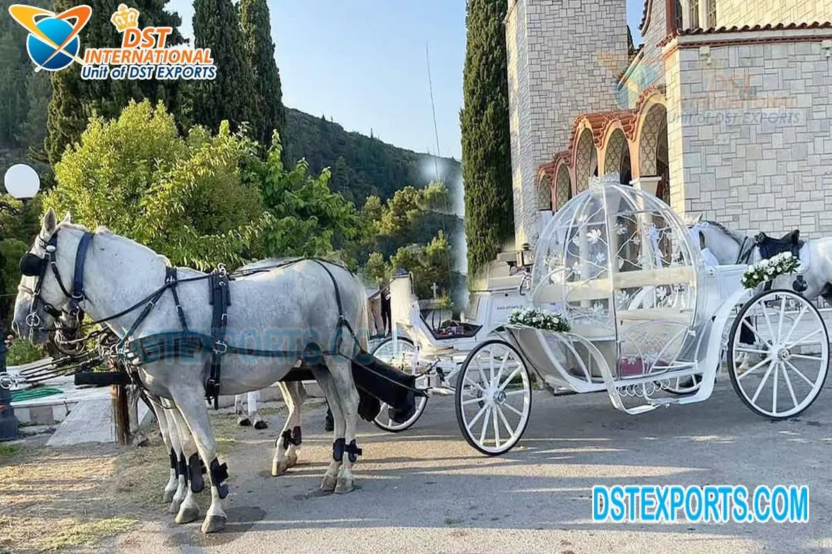 クリスタル馬車　Crystals Horse Drawn Carriage クリスタル馬車 Crystals Horse Drawn Carriage クリスタル馬車