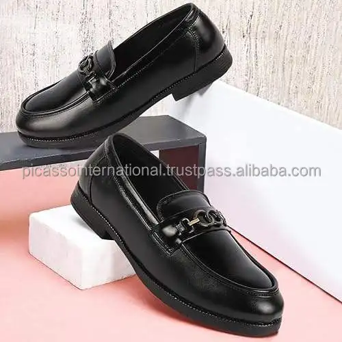 Professionals in Manufacturing Top Quality Latest Stylish Look Men's Casual Wear Genuine Leather Loafers Shoes from India